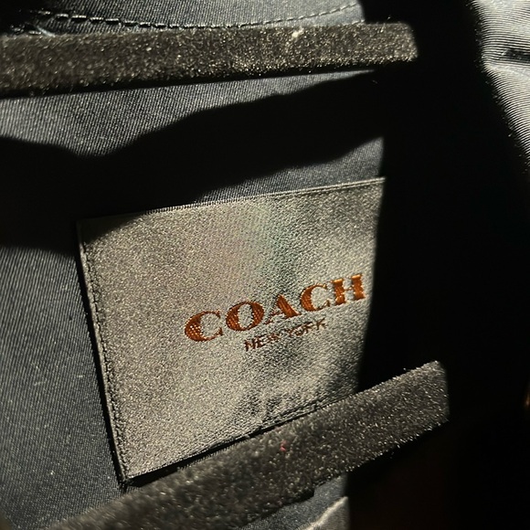 Coach Trench - Picture 1 of 1